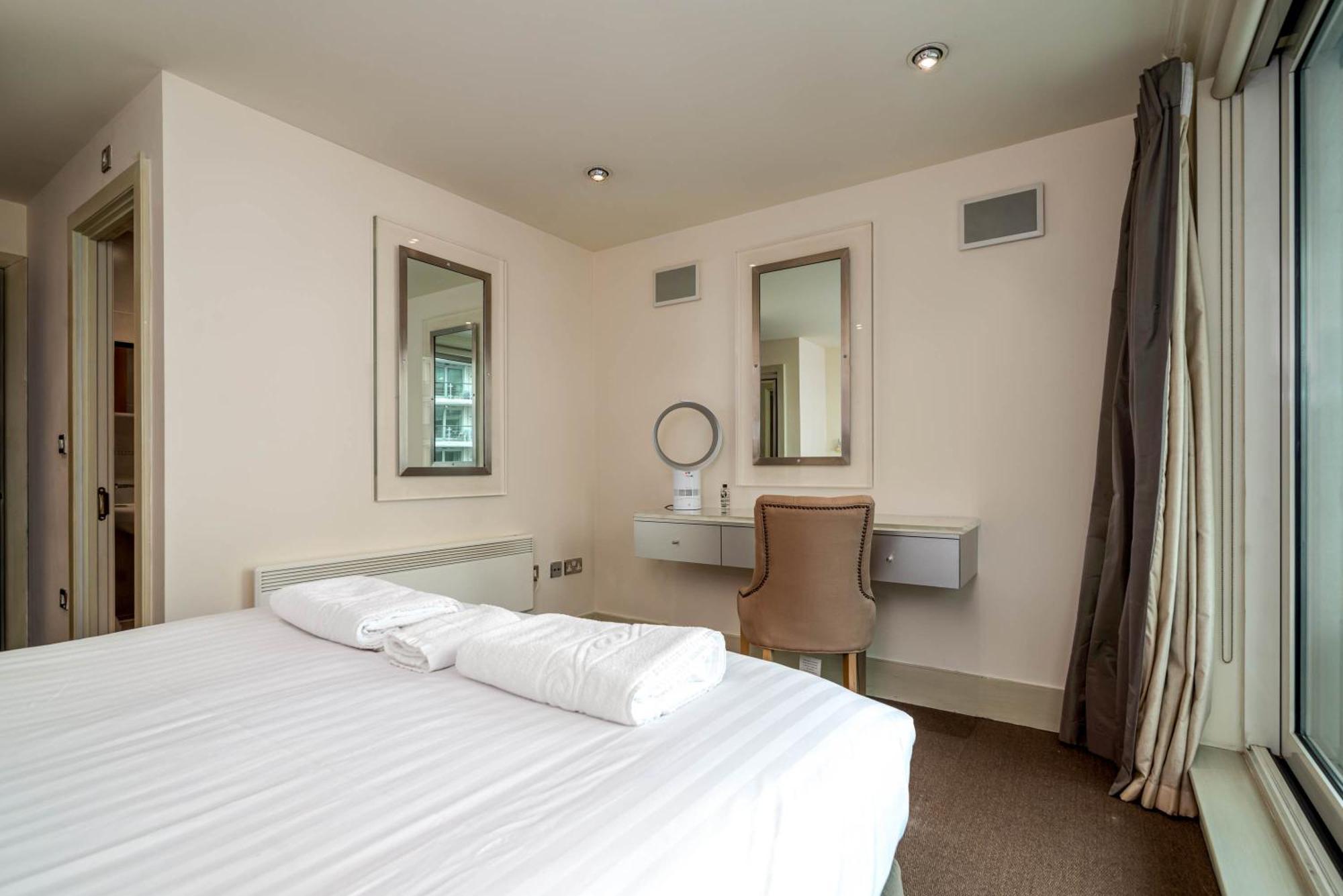 Fabulous 3 Bed Apartment In Vauxhall Londra Esterno foto